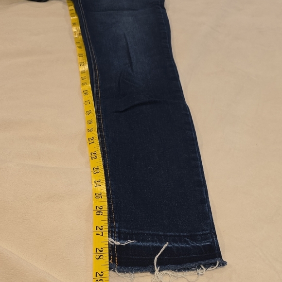 Stylish Dark Blue Cropped Jeans for Women - Picture 11 of 11